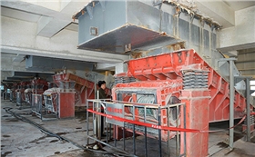 黑龍江多寶山礦業(yè)XZGZ1750替代皮帶機(jī)給礦 黑龍江多寶山礦業(yè)XZGZ1750替代皮帶機(jī)給礦