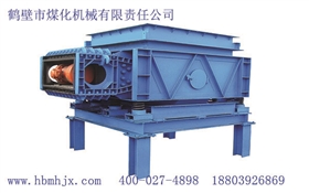 活化振動(dòng)放礦給料機(jī)—鶴壁煤化600.jpg 活化振動(dòng)放礦給料機(jī)—鶴壁煤化600.jpg