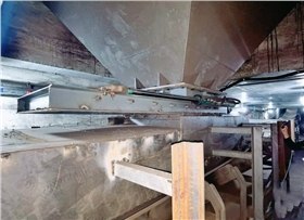 往復(fù)式給煤機(jī) 往復(fù)式給煤機(jī)