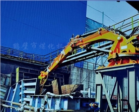 破碎機(jī)械手.png 破碎機(jī)械手.png