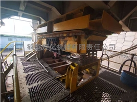 雙質(zhì)體振動篩 雙質(zhì)體振動篩