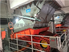 振動(dòng)給料機(jī) 振動(dòng)給料機(jī)