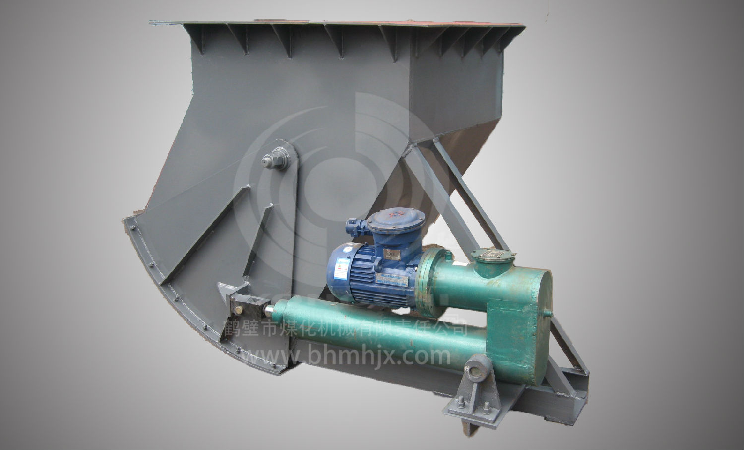 電液動扇形閘門專家.jpg 電液動扇形閘門專家.jpg