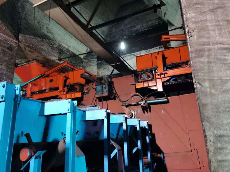 計量帶式給料機3.jpg 計量帶式給料機3.jpg