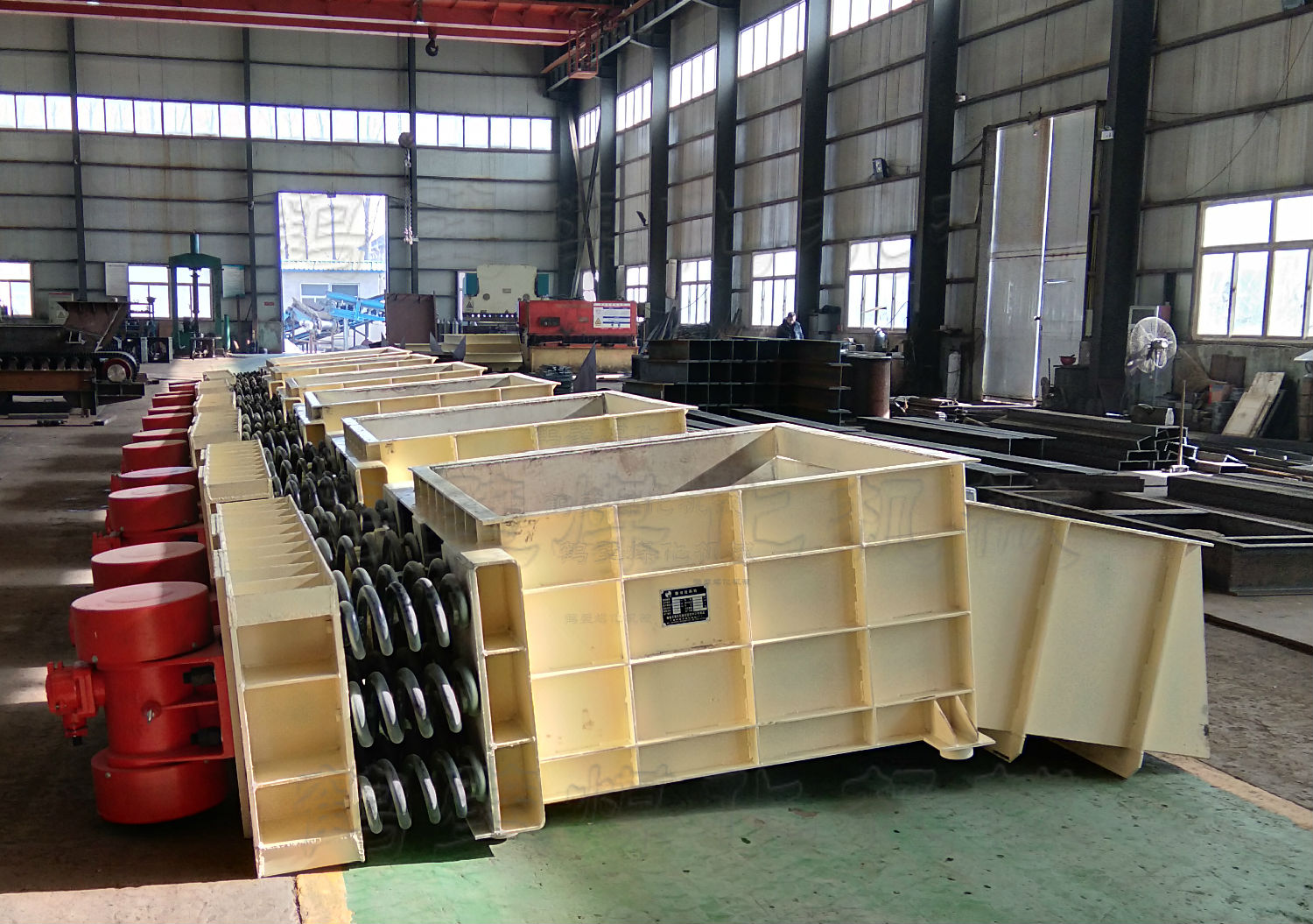 新型側(cè)卸活化振動給料機廠家 新型側(cè)卸活化振動給料機廠家