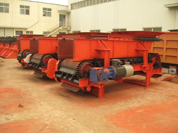 容積倉(cāng)計(jì)量帶式給煤機(jī) 容積倉(cāng)計(jì)量帶式給煤機(jī)